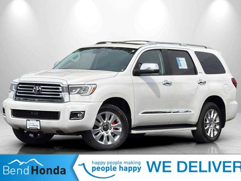 Used 2018 Toyota Sequoia Platinum w/ Carpet Mat Package AWD/4WD image 1