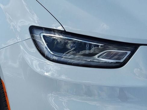 New 2026 Chrysler Pacifica Select AWD/4WD image 16