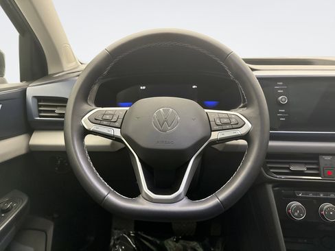 Used 2023 Volkswagen Taos SE w/ Panoramic Sunroof Package AWD/4WD image 12