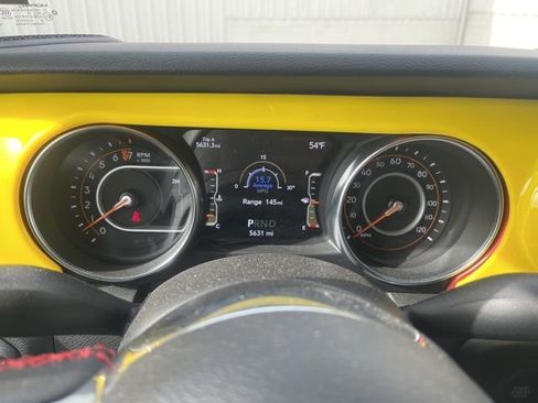 Used 2023 Jeep Gladiator Rubicon w/ LED Lighting Group AWD/4WD image 13