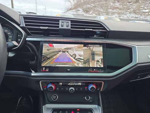 Used 2023 Audi Q3 2.0T Premium Plus image 48