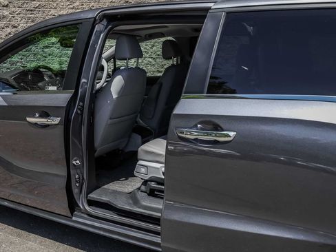 Used 2024 Honda Odyssey EX-L image 21