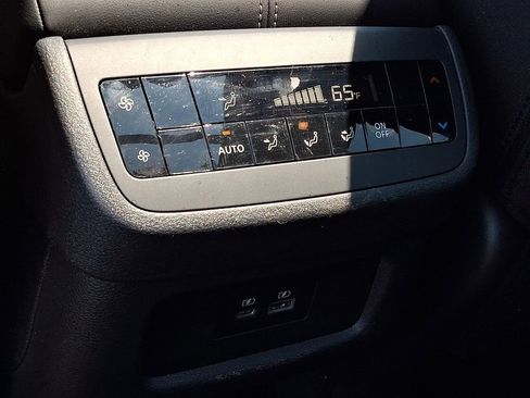 Certified 2025 Nissan Pathfinder SV w/ SV Premium Package AWD/4WD image 13