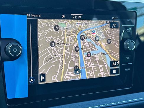 New 2026 Volkswagen Taos SEL image 18