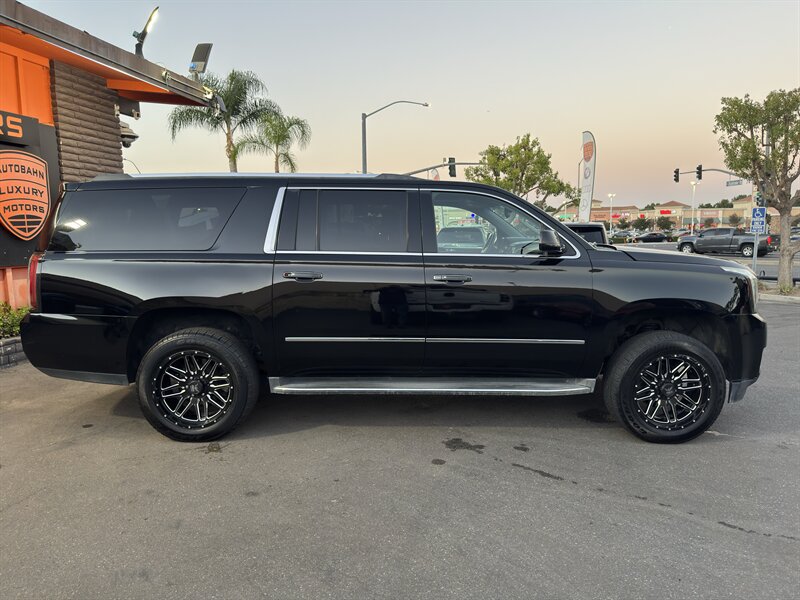 Used 2017 GMC Yukon XL Denali w/ Open Road Package AWD/4WD image 19