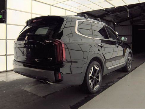 Used 2025 Kia Telluride S AWD/4WD image 9