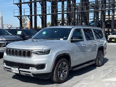 Used 2024 Jeep Wagoneer L Series II w/ Flexible Seating Group