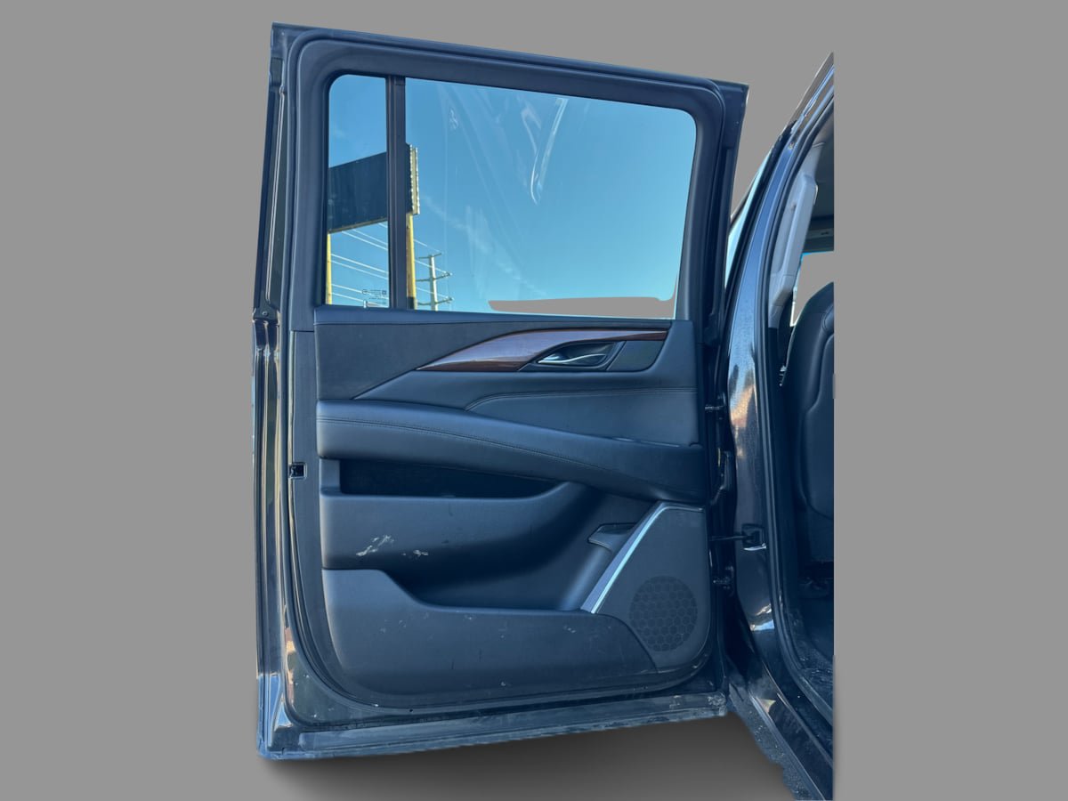 Used 2019 Cadillac Escalade ESV Premium Luxury AWD/4WD image 11
