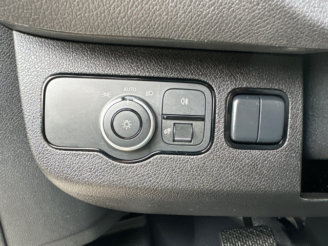 Used 2025 Mercedes-Benz Sprinter 2500 image 23