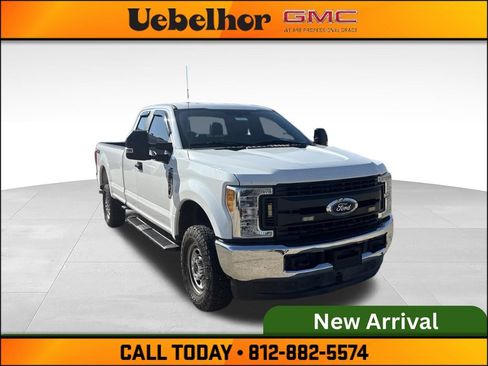 Used 2017 Ford F250 XL w/ Power Equipment Group AWD/4WD image 3