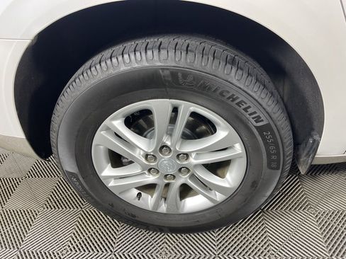 Used 2018 Buick Enclave Premium image 16