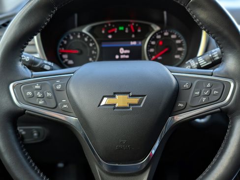 Used 2022 Chevrolet Equinox Premier image 26