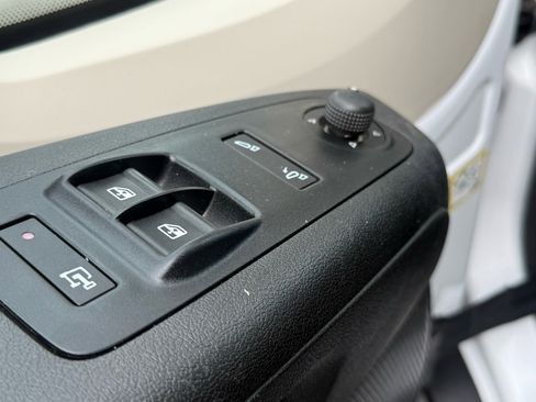 Used 2022 RAM ProMaster 2500 image 14