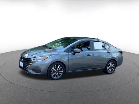 Used 2025 Nissan Versa SV FWD image 6
