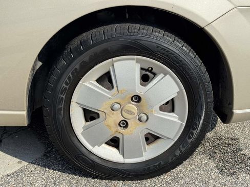 Used 2007 Ford Focus S FWD image 26