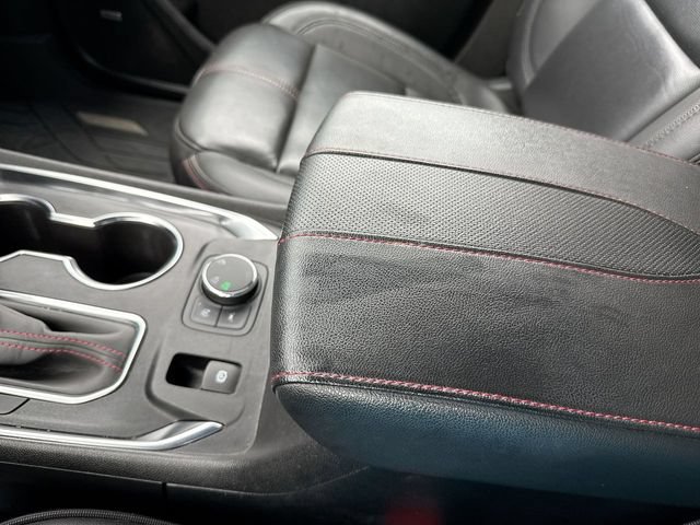Used 2023 Chevrolet Traverse RS w/ LPO, Floor Liner Package AWD/4WD image 21