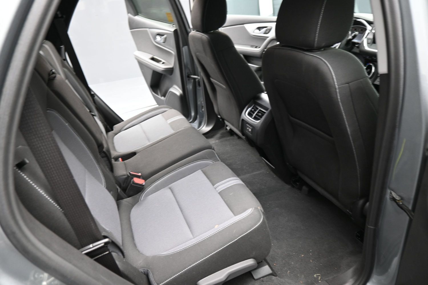 Used 2026 Chevrolet Blazer LT FWD image 19