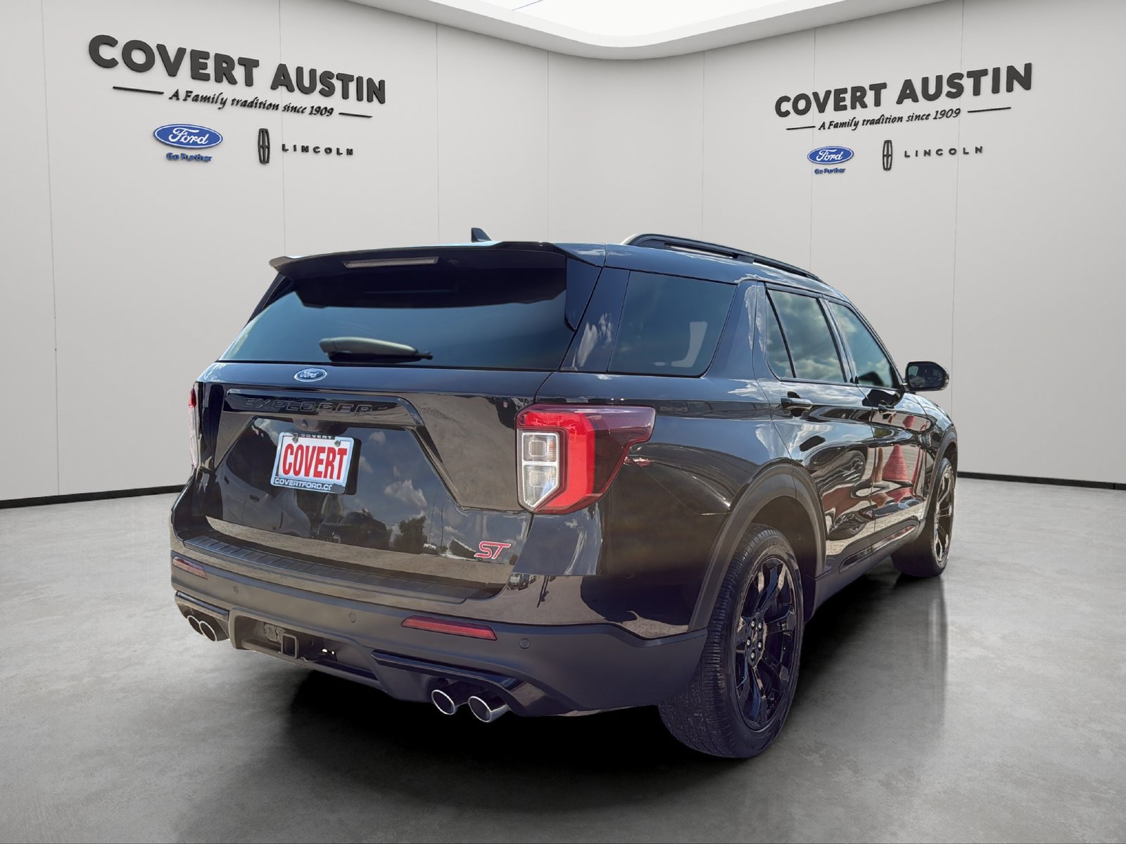 Used 2023 Ford Explorer ST w/ Equipment Group 401A AWD/4WD image 5