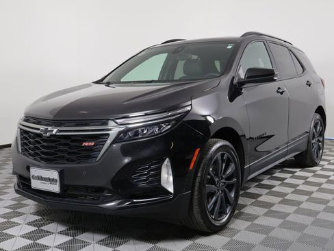 Used 2022 Chevrolet Equinox RS w/ LPO, Floor Liner Package image 5