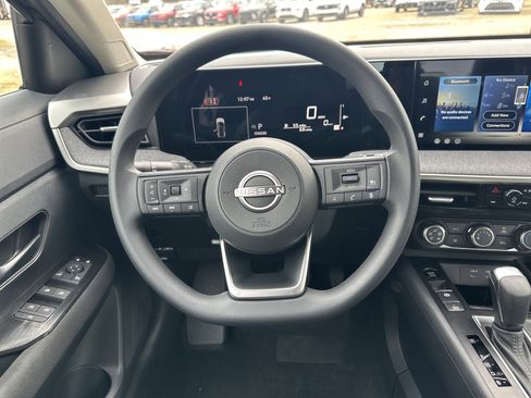 New 2026 Nissan Kicks S image 23