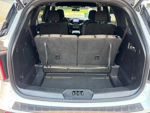 Used 2020 Ford Explorer XLT w/ Class III Trailer Tow Package AWD/4WD image 30
