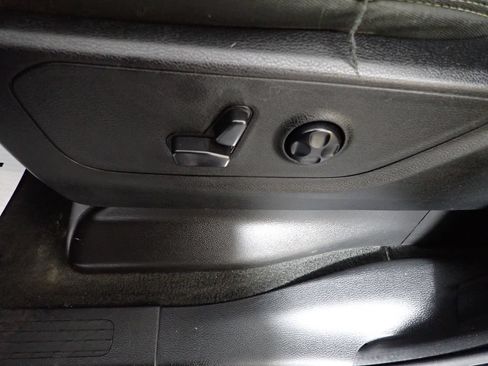 Used 2021 RAM 1500 Big Horn AWD/4WD image 22