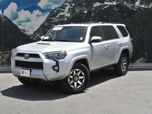 Certified 2019 Toyota 4Runner TRD Off-Road Premium AWD/4WD image 6