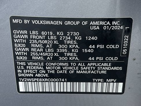 Used 2024 Volkswagen ID.4 Pro S AWD/4WD image 12