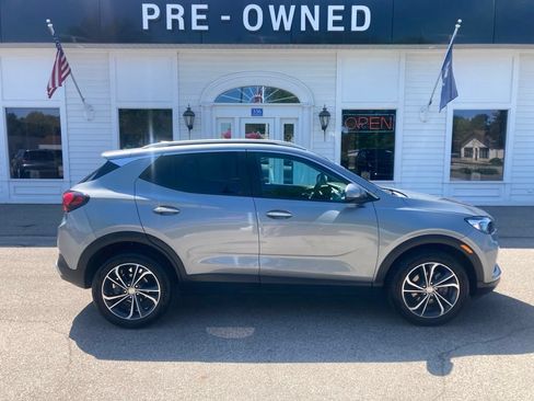 Used 2023 Buick Encore GX Select FWD image 4