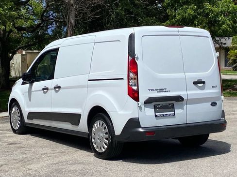 Used 2018 Ford Transit Connect XLT FWD image 5