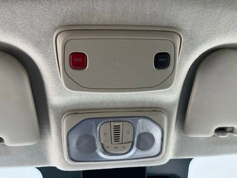 Used 2025 RAM ProMaster 2500 w/ Convenience Group FWD image 21