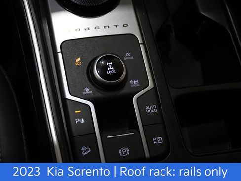 Certified 2023 Kia Sorento EX image 25