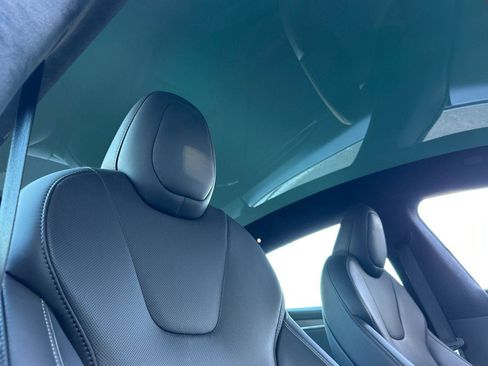 Used 2021 Tesla Model S Plaid image 16