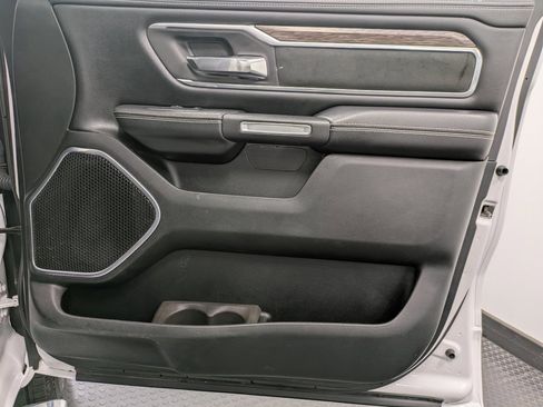 Used 2019 RAM 1500 Laramie image 27