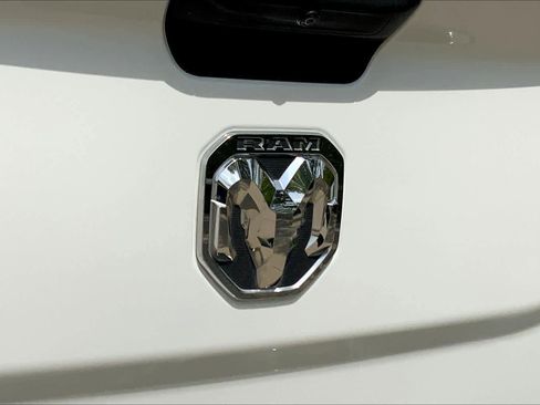 Used 2024 RAM 2500 Big Horn w/ Off Road Package image 30