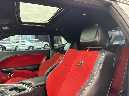 Used 2019 Dodge Challenger R/T Scat Pack image 17