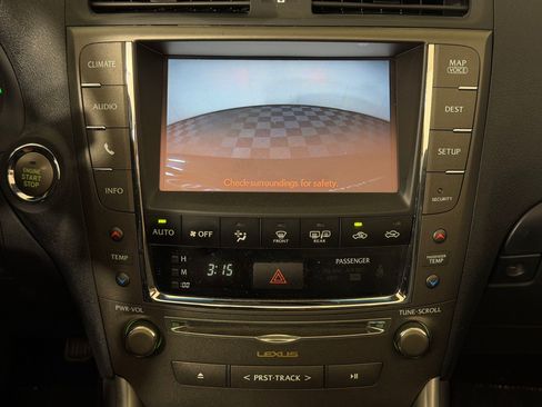Used 2014 Lexus IS 250C w/ Luxury Package RWD image 18
