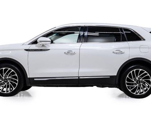 Used 2020 Lincoln Nautilus Reserve w/ Equipment Group 201A AWD/4WD image 6