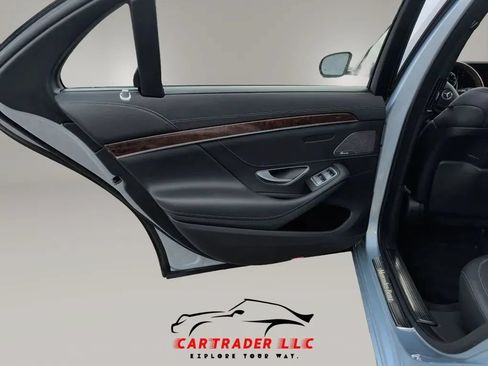 Used 2016 Mercedes-Benz S 550 4MATIC Sedan image 18