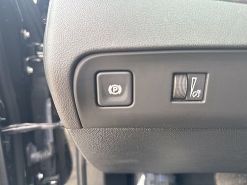 Used 2023 Buick Enclave Essence w/ Experience Buick Package image 37