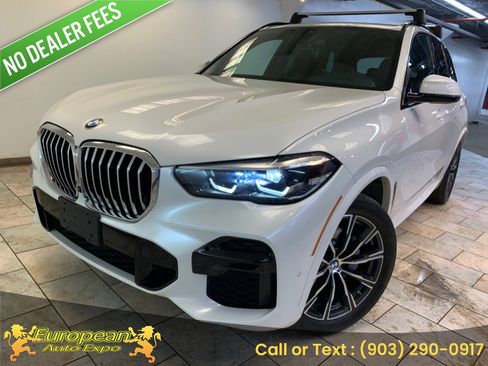 Used 2022 BMW X5 xDrive40i w/ M Sport Package AWD/4WD image 1