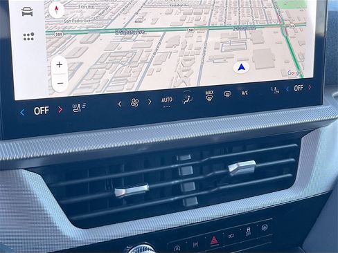 Used 2025 Ford Explorer Active w/ Active Comfort Package image 16