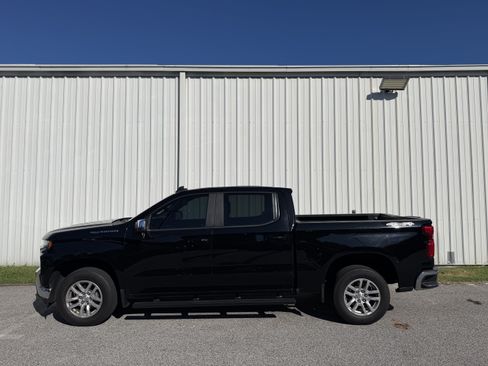 Used 2020 Chevrolet Silverado 1500 LT w/ All-Star Edition AWD/4WD image 2
