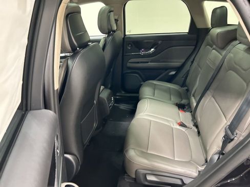 New 2026 Lincoln Corsair Reserve image 25