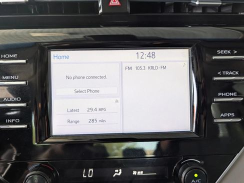Used 2018 Toyota Camry SE FWD image 34