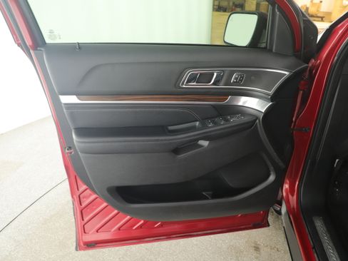 Used 2018 Ford Explorer Limited w/ Equipment Group 301A image 22