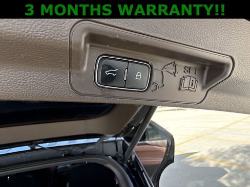 Used 2022 Ford Explorer King Ranch w/ Premium Technology Package AWD/4WD image 32