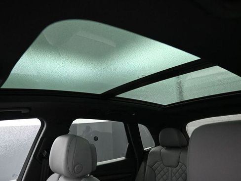 Used 2023 Audi SQ5 Premium Plus w/ Premium Plus Package image 28