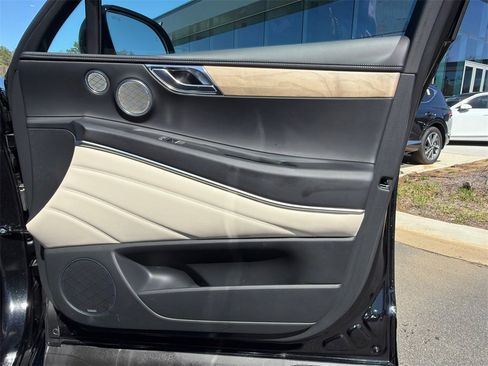 Used 2024 Genesis GV80 2.5T w/ Advanced Package image 14