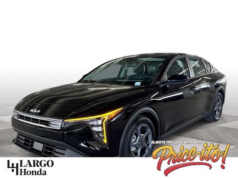Used 2025 Kia K4 FWD image 1